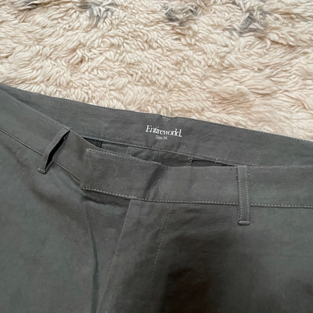 Olive Entireworld pants, size 34